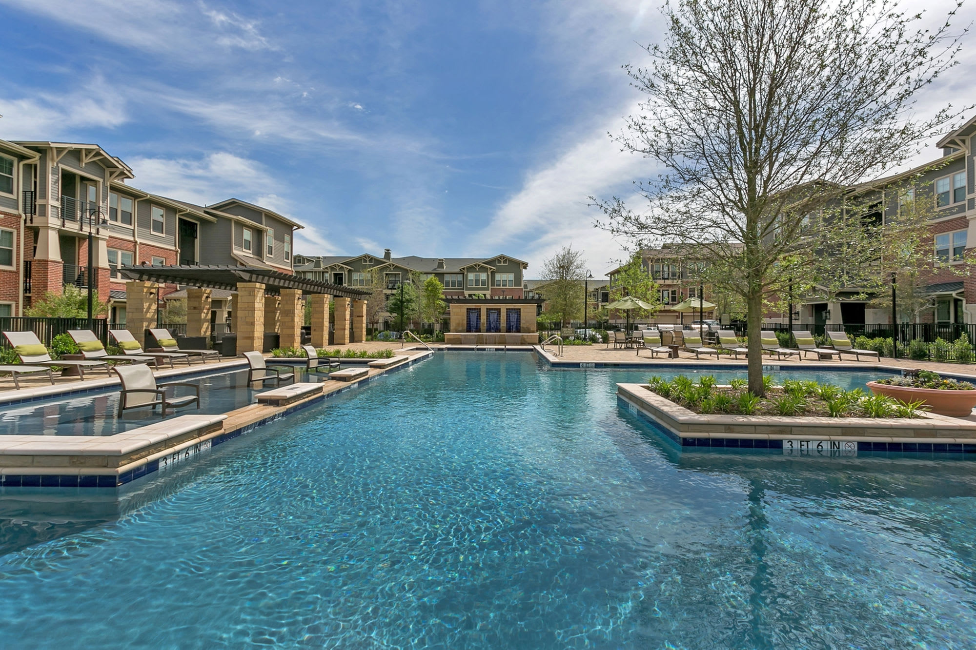 The Berkeley Luxury Apartment Homes – photo 2
