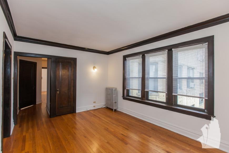 1913 W Larchmont – photo 3
