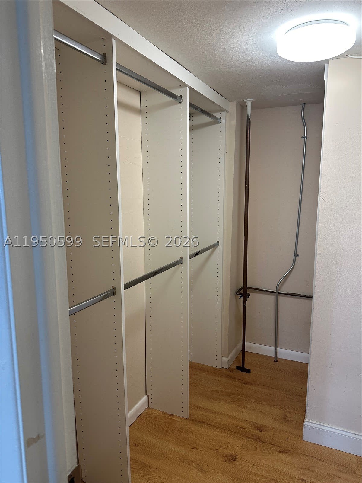 2731 NE 14th St Cswy – photo 3