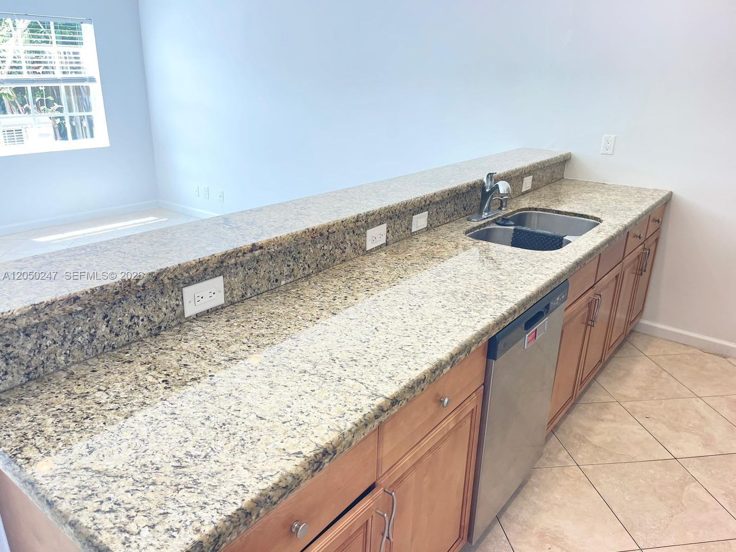 2307 Washington Street 4, Hollywood, FL 33020 – photo 2