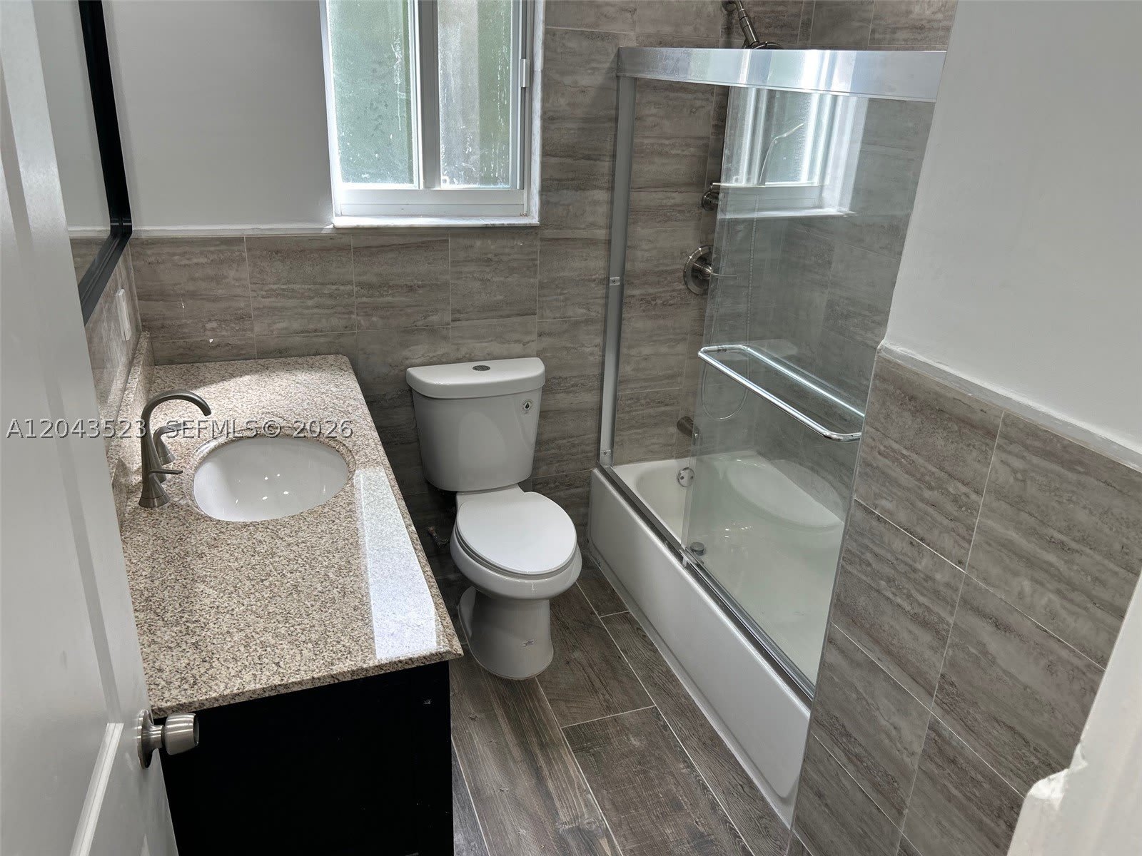 261 Nw 49Th St – photo 2