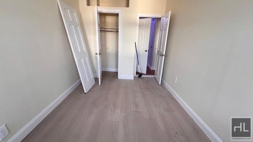 317 EAST 49 STREET – photo 4