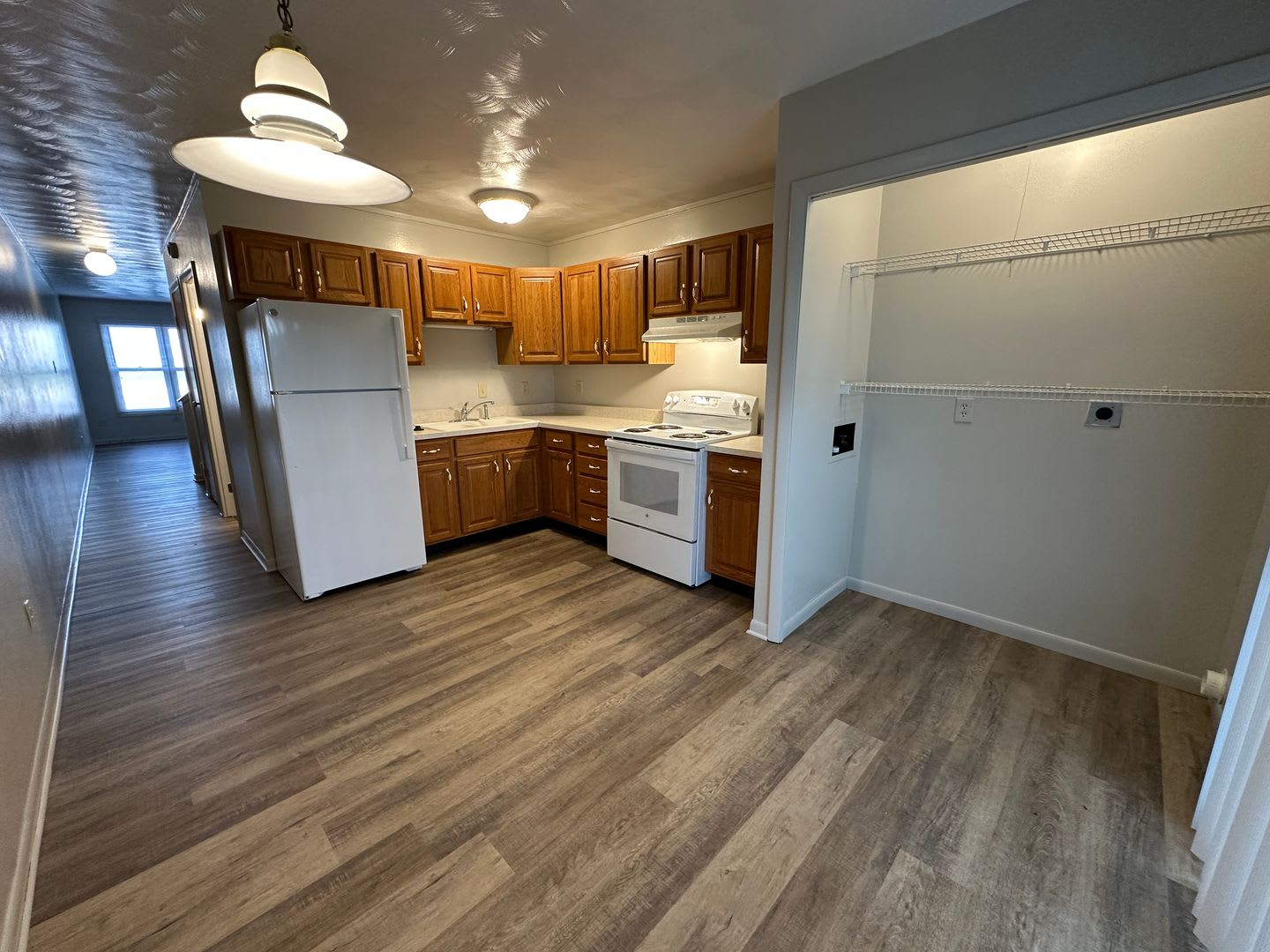 2219 Bel Air Drive – photo 2