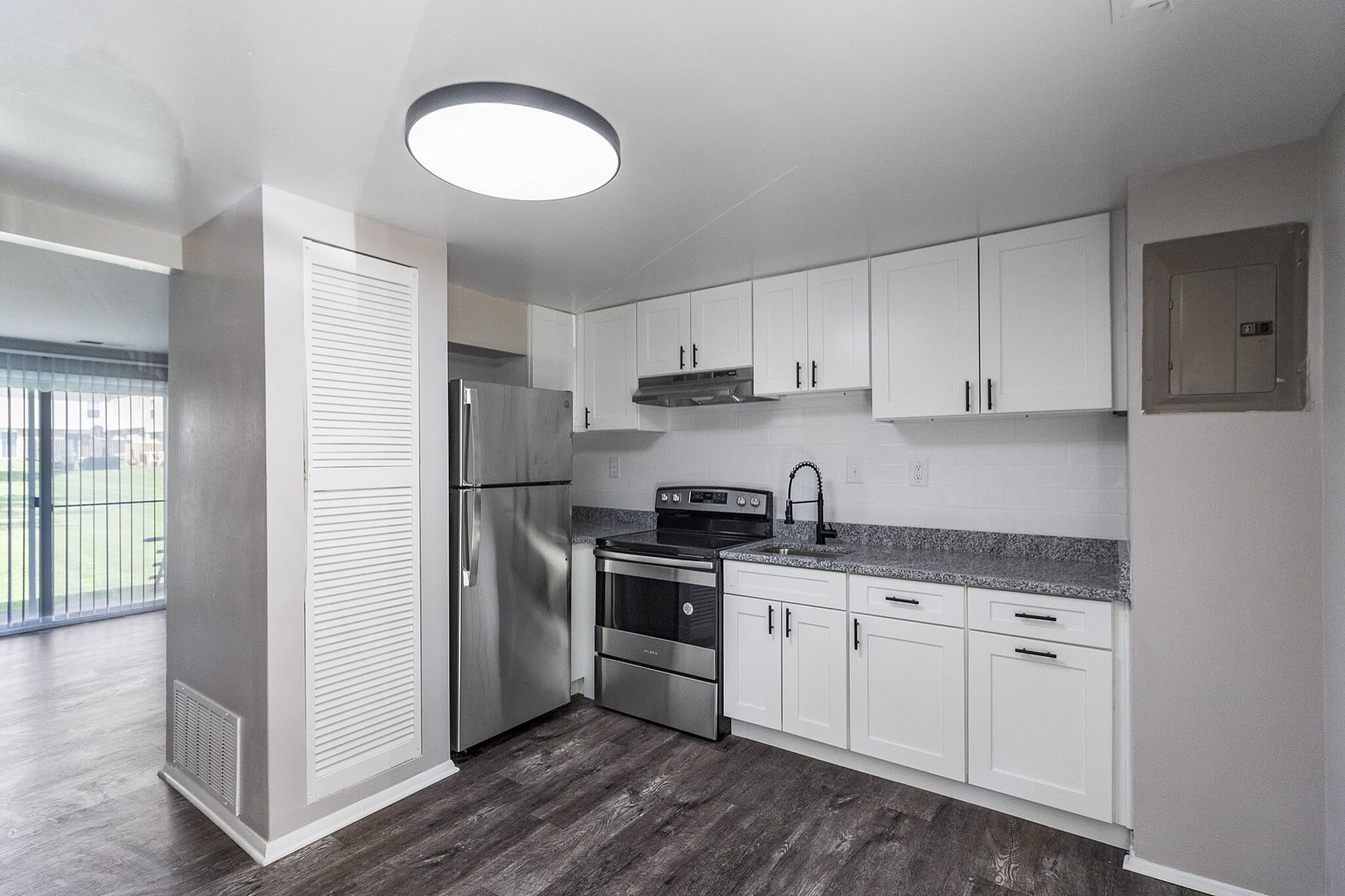 Townhomes at River Crossings – photo 4