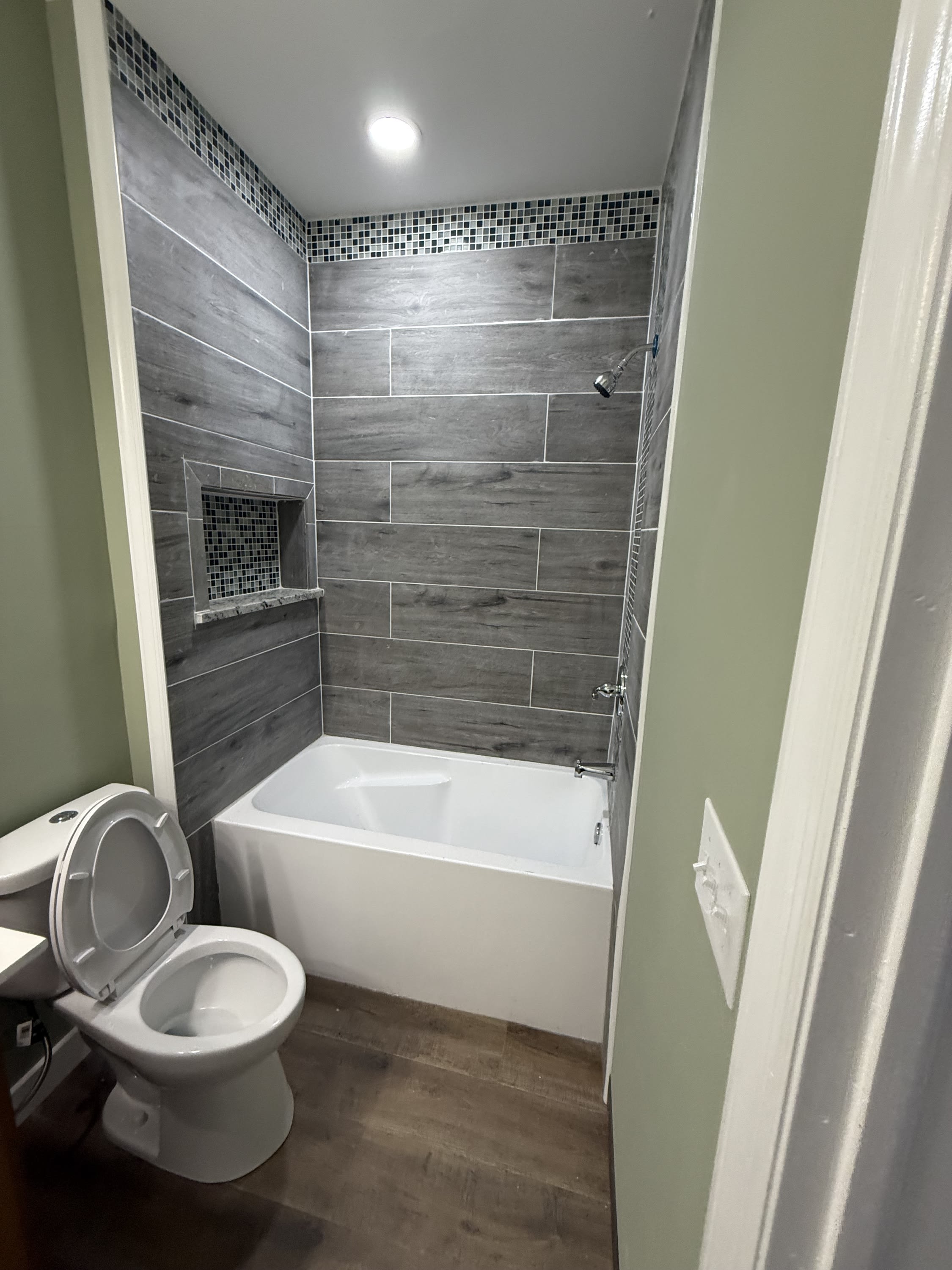 27 South Tuxedo Street – photo 5