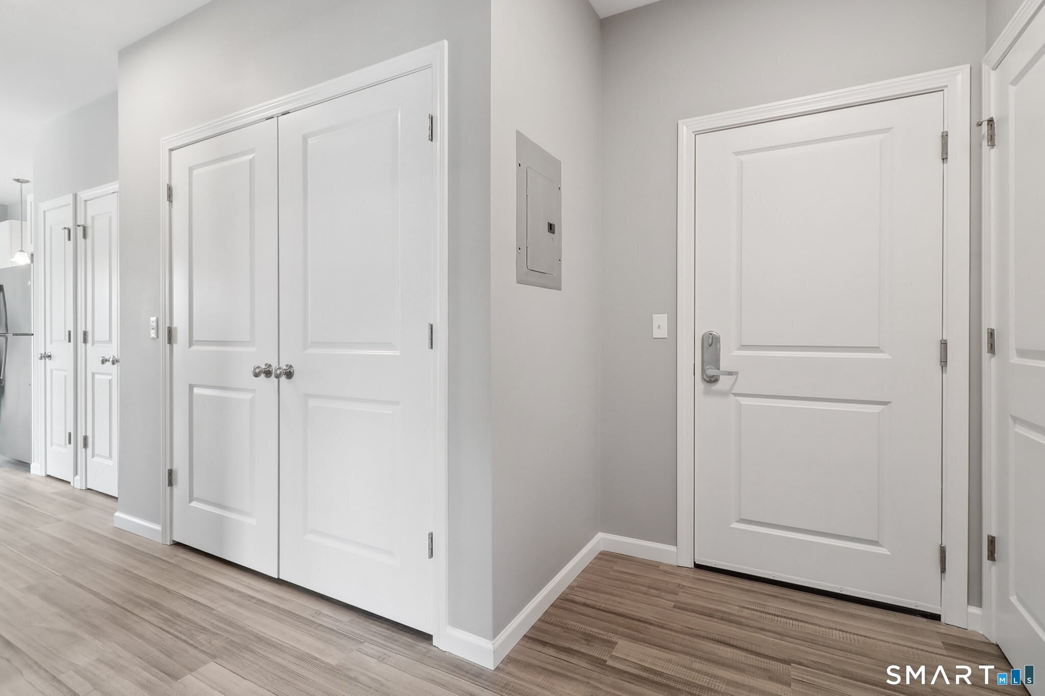 10 Steele Boulevard – photo 2