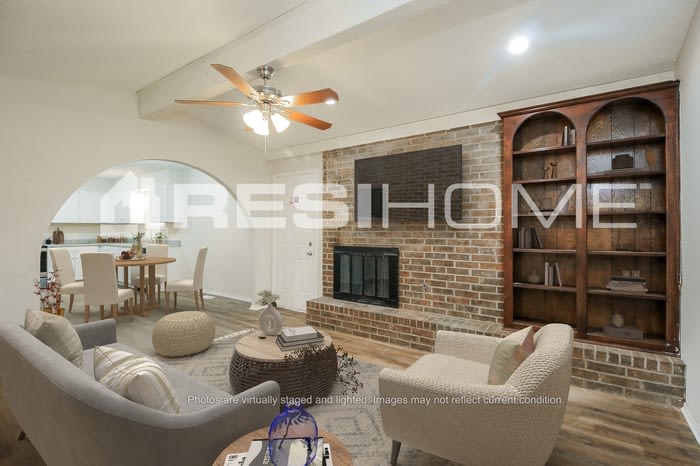 10900 North Florida Avenue – photo 3