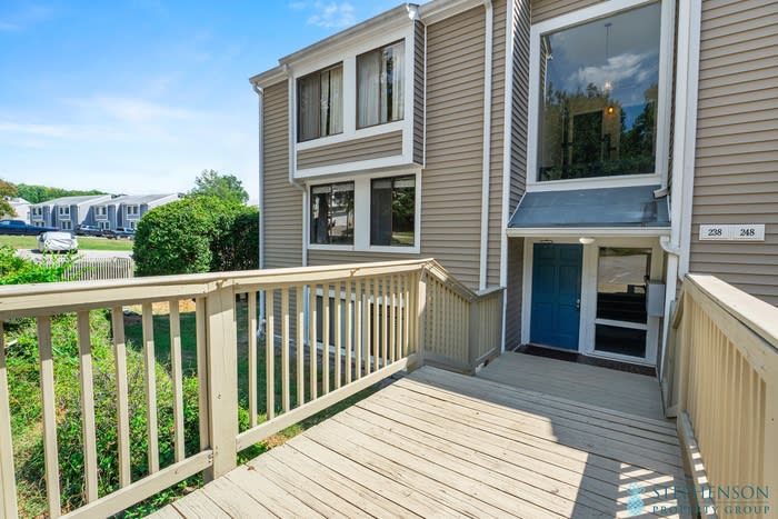 246 Shoreline Drive – photo 2