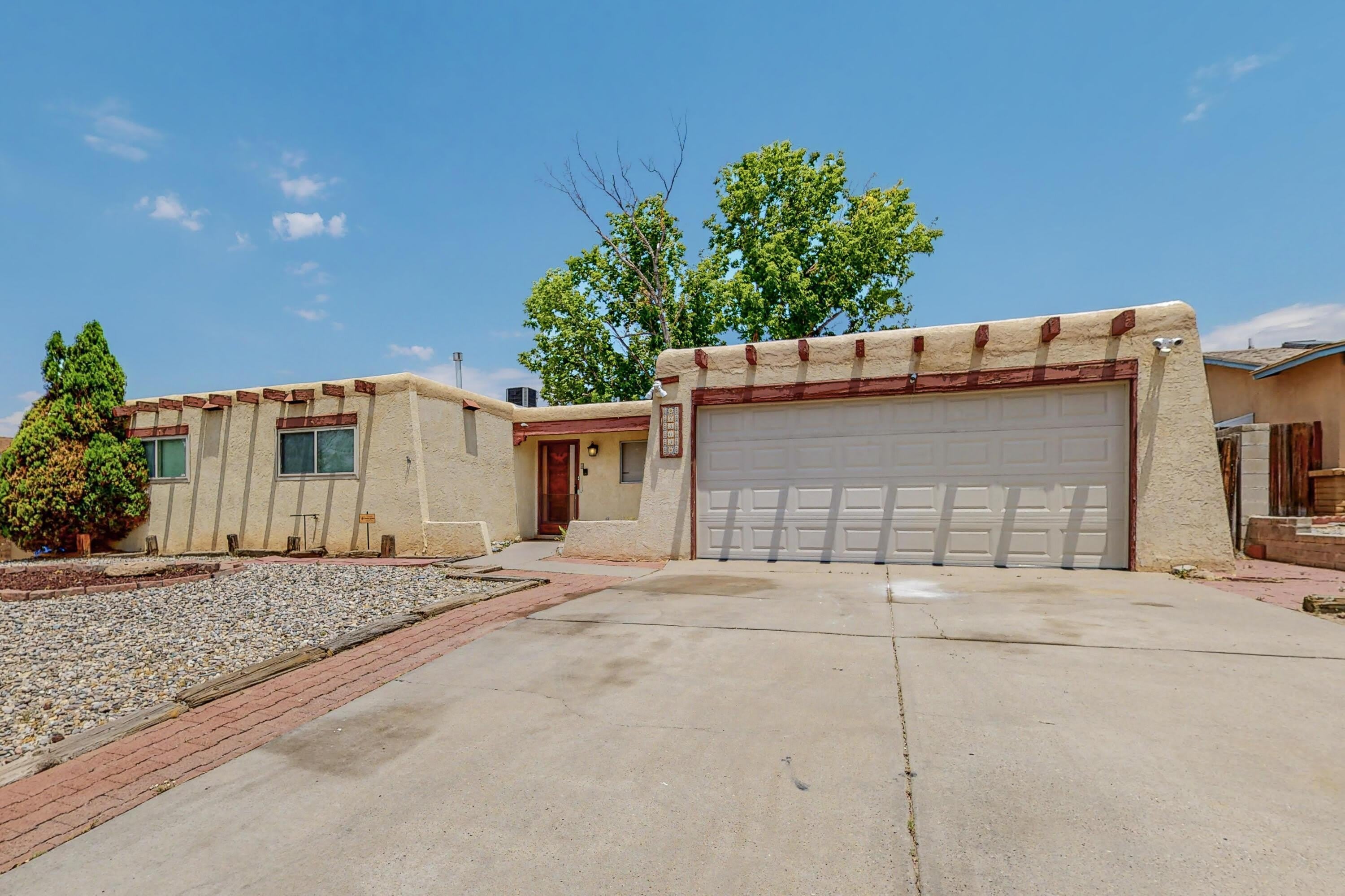 7309 Coulson Drive NE – photo 2