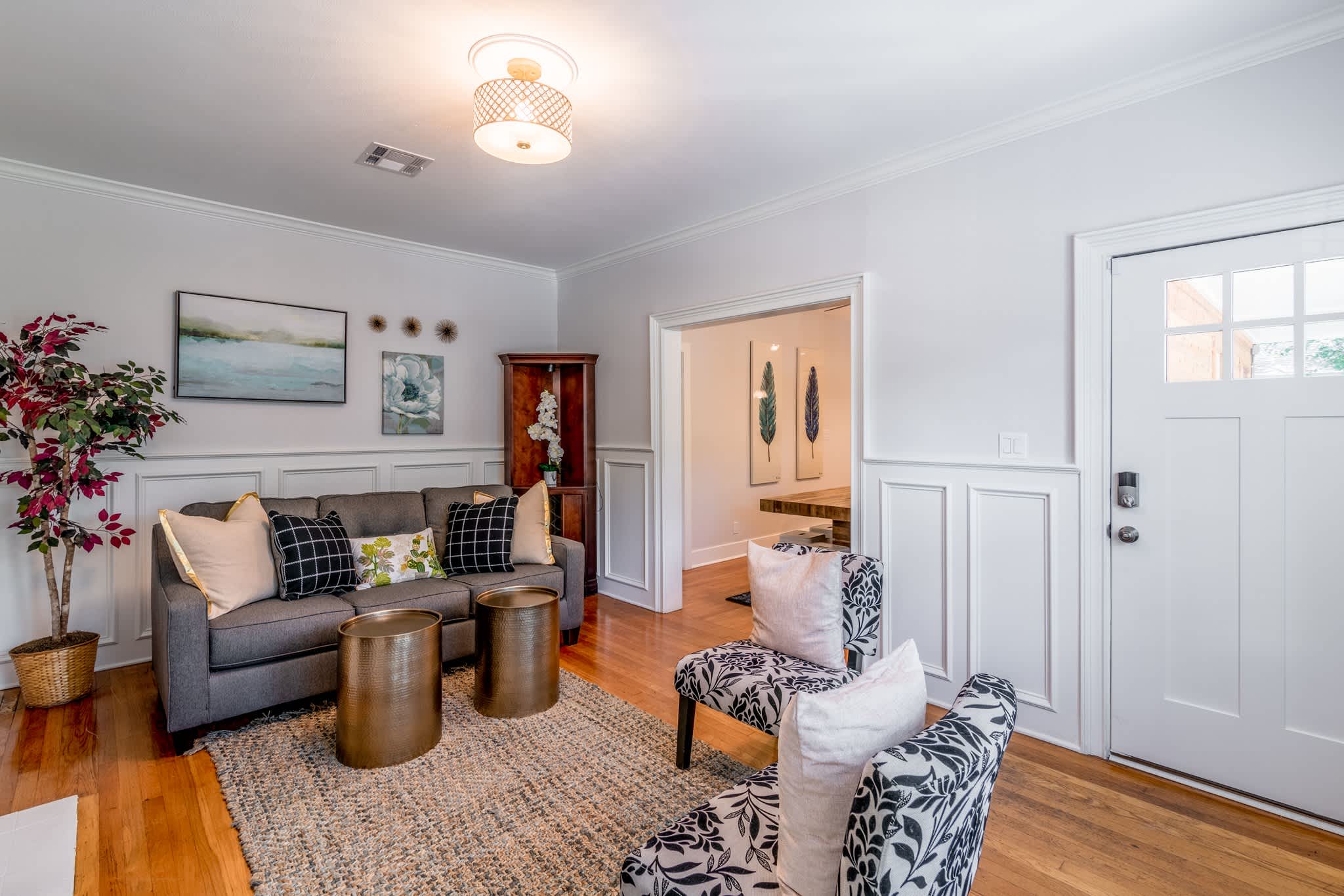 1003 East 39Th Street – photo 3