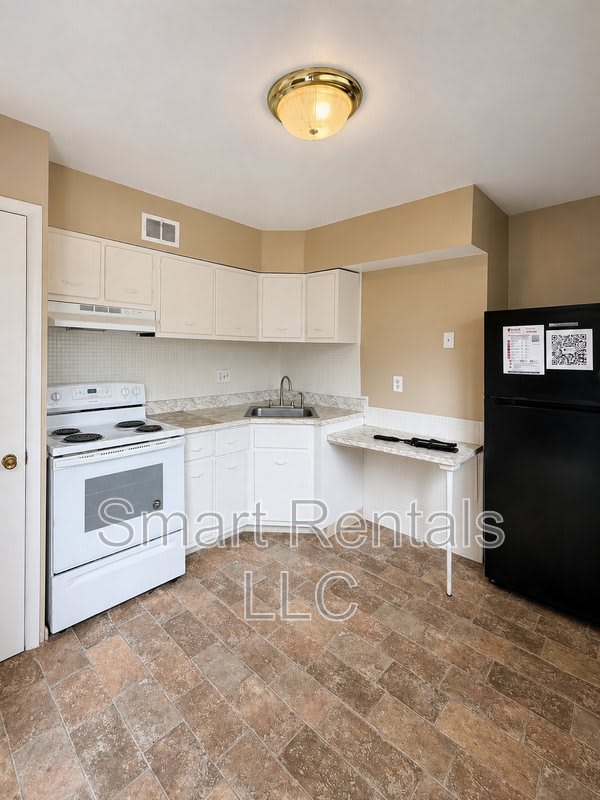 2631 Tyrell Drive 4B – photo 3