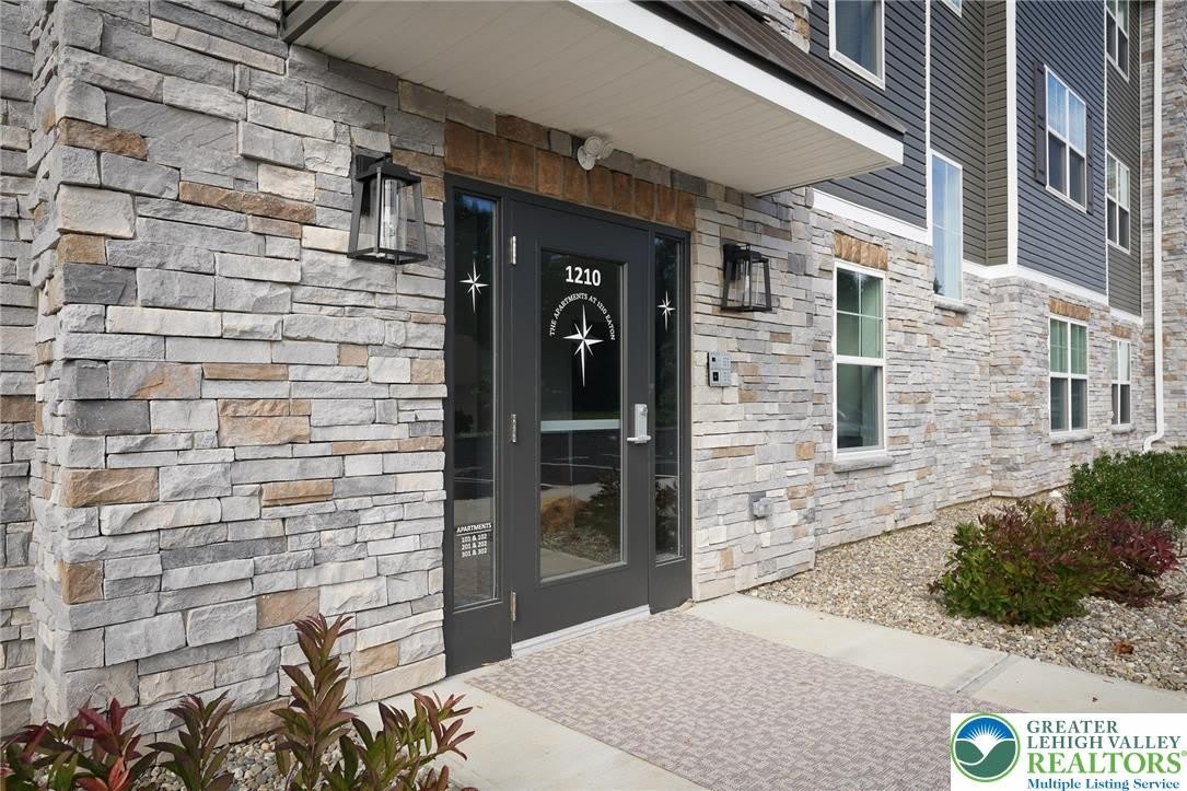 1210 Eaton Avenue – photo 4