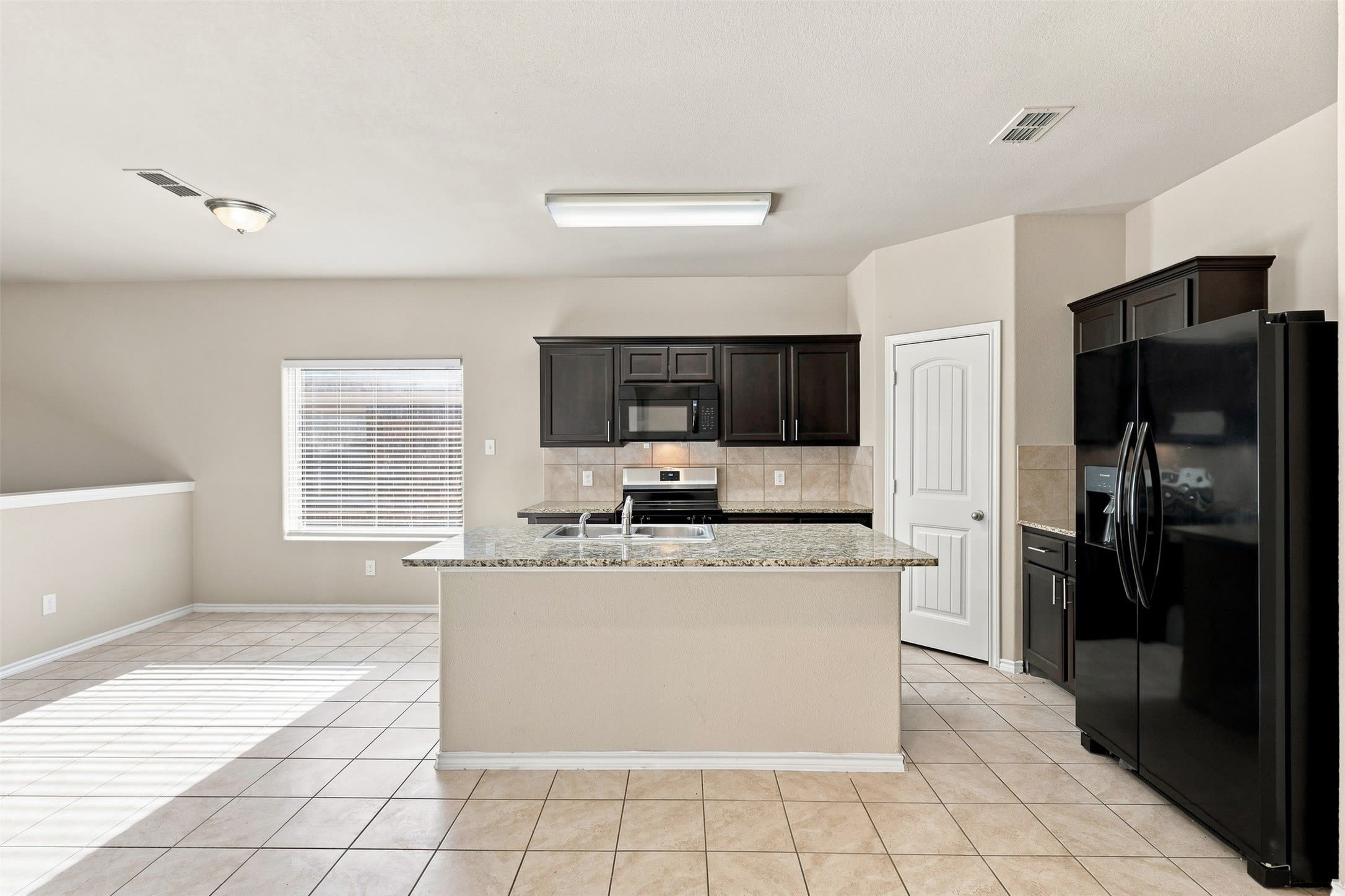 612 River Rock Drive – photo 5