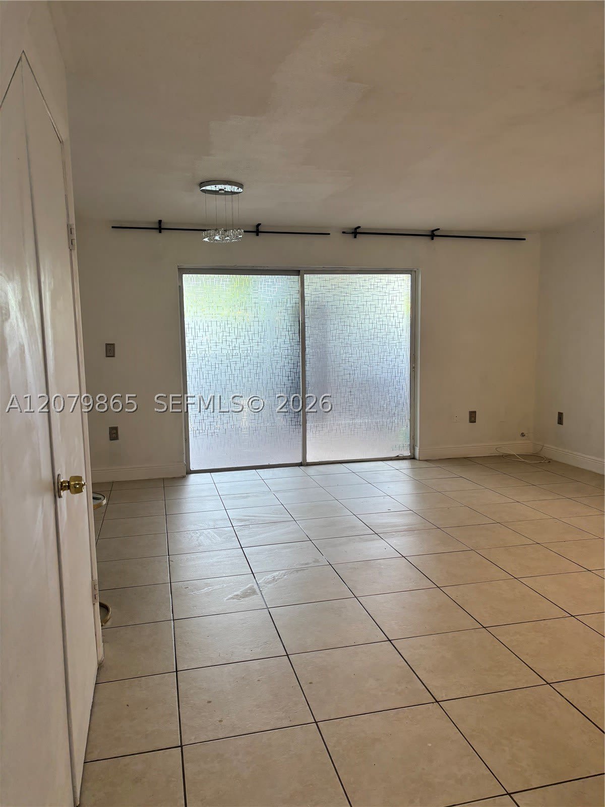 8172 NW 10th St – photo 4