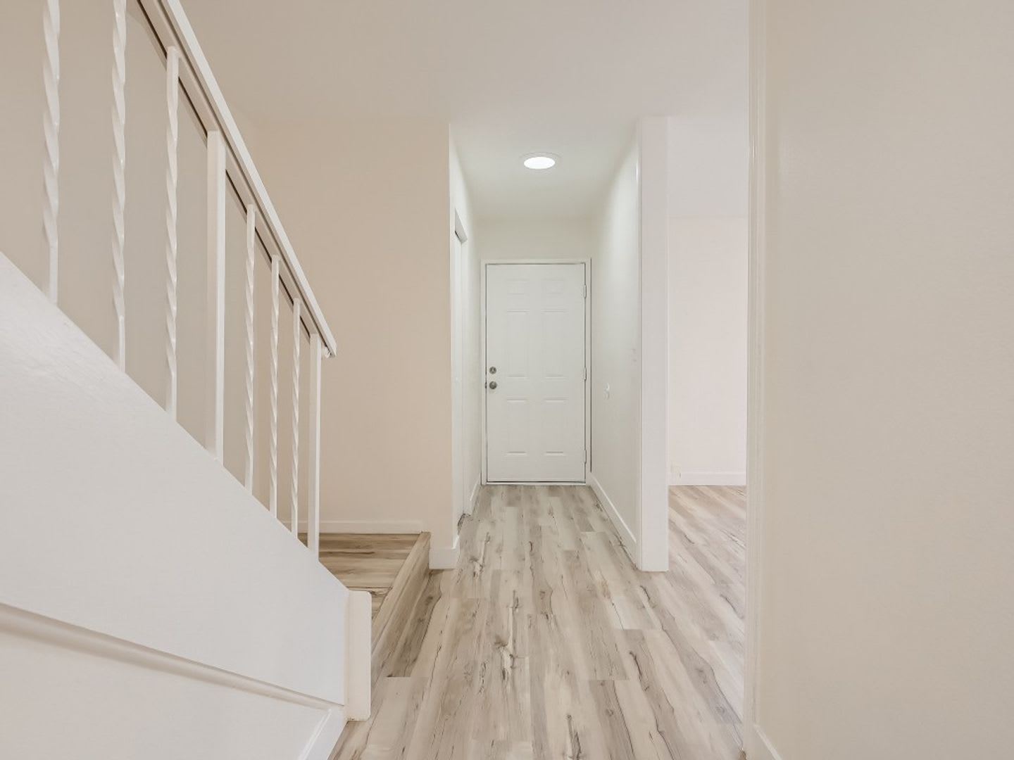 Beautiful Las Vegas Country Club townhome – photo 2