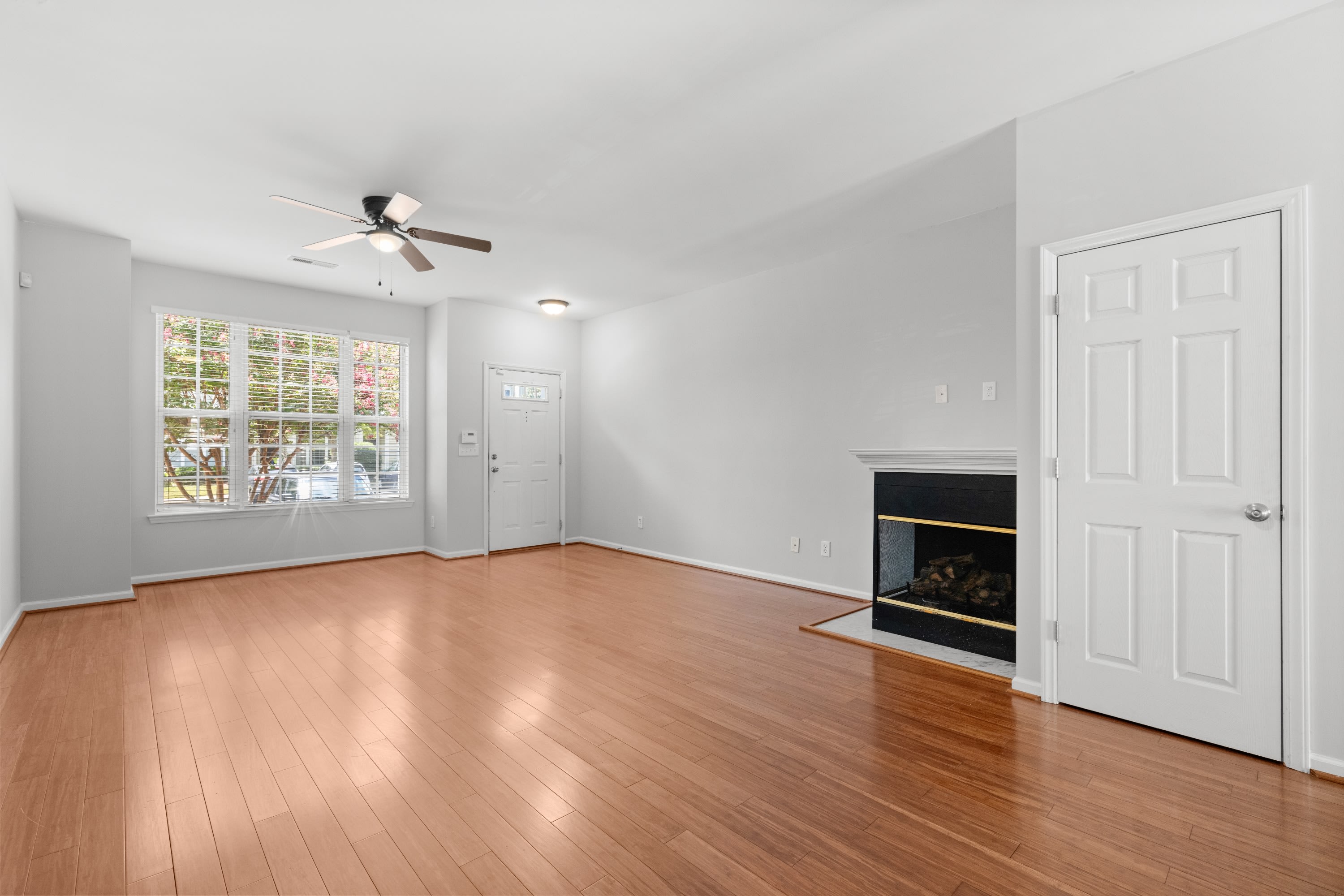 5712 Clearbay Lane – photo 3