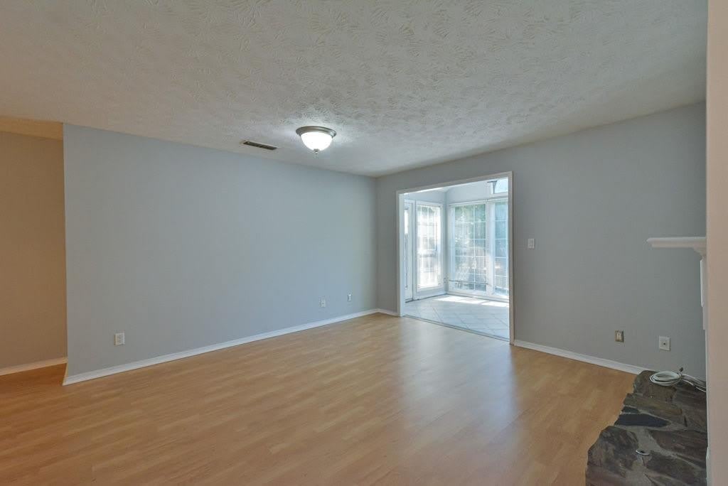 1904 Country Park Drive SE – photo 4
