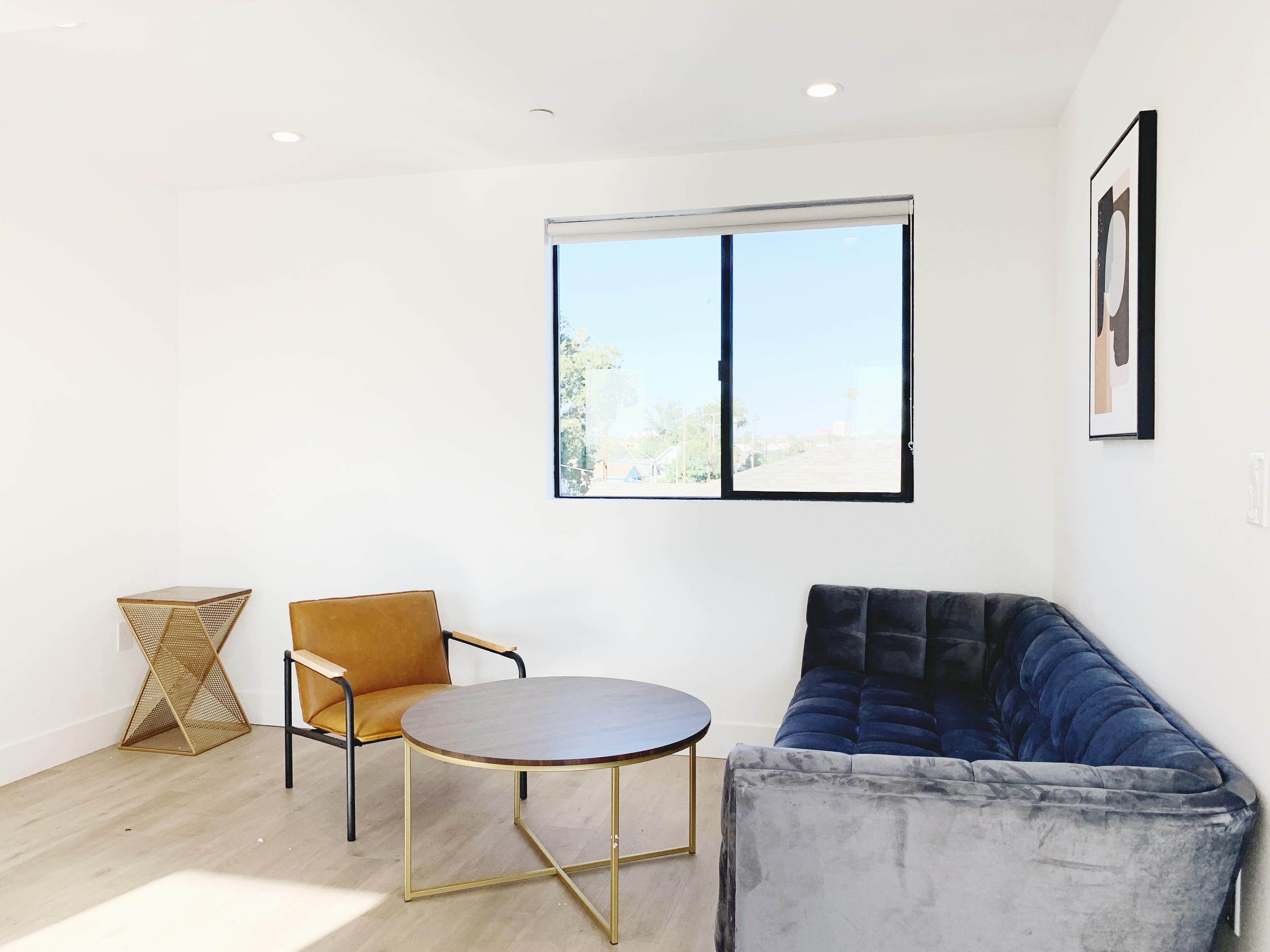 1664 W 37th Street – photo 4