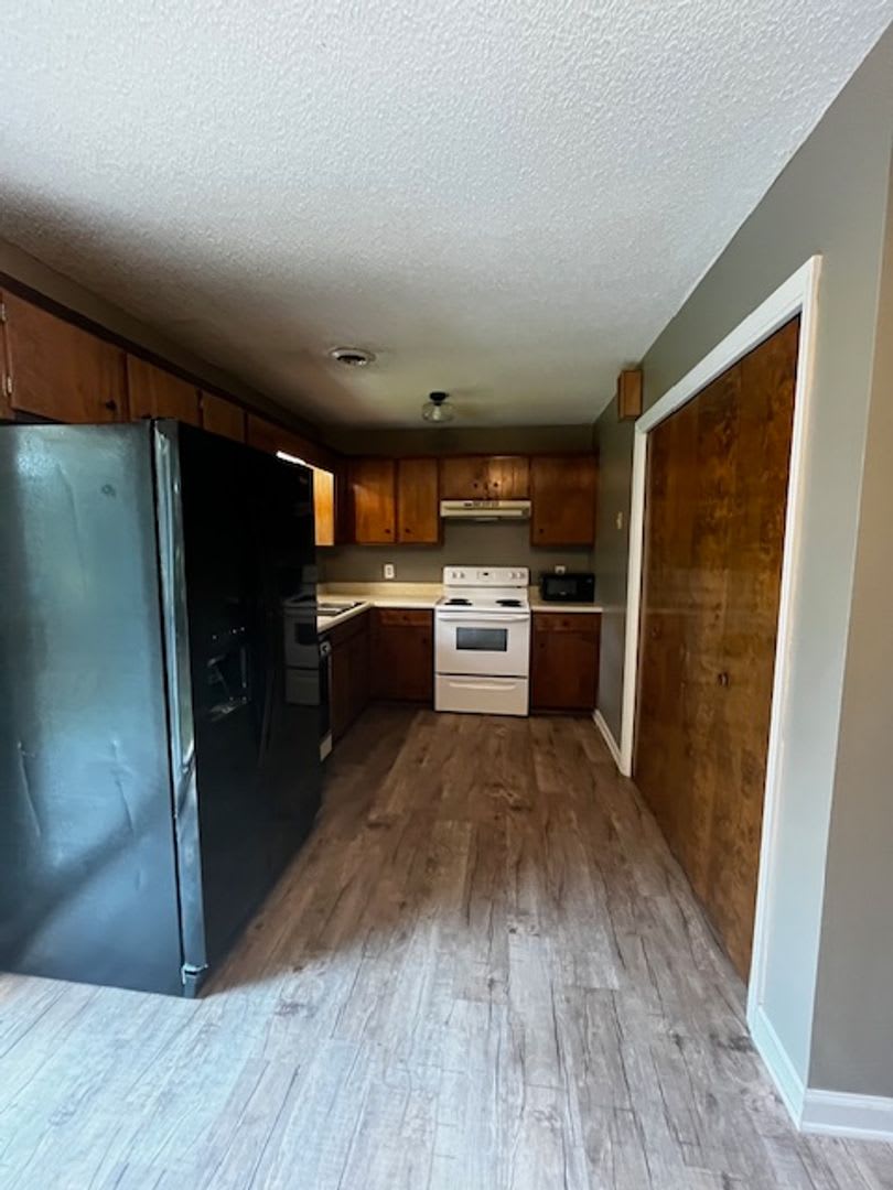 *MOVE IN SPECIAL* 1/2 OFF FIRST MONTHS RENT* 3 Bedroom 2 Bath house – photo 3