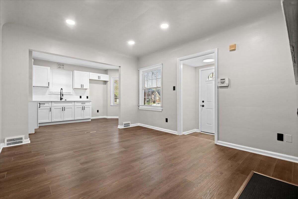 10042 Grayton Street – photo 3