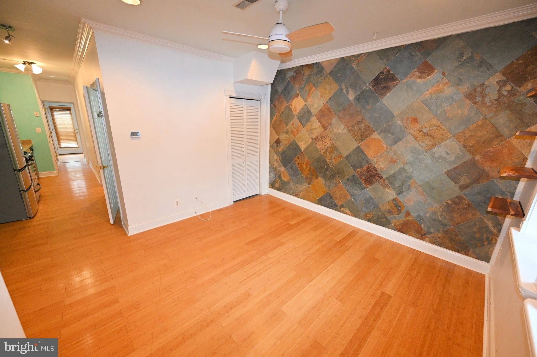 550 HOBART Place NW – photo 4