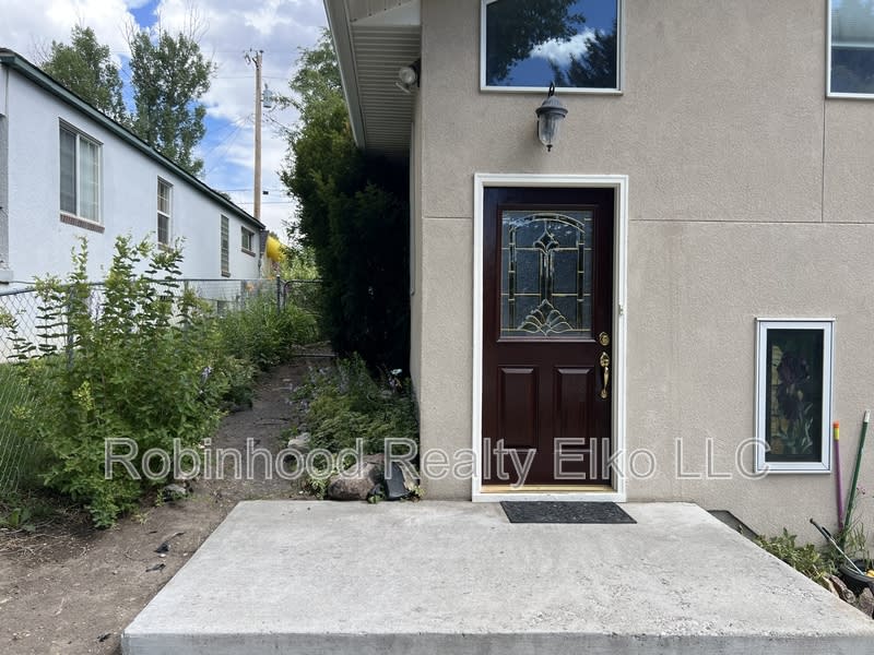 165 West Oak Street #1 – photo 2