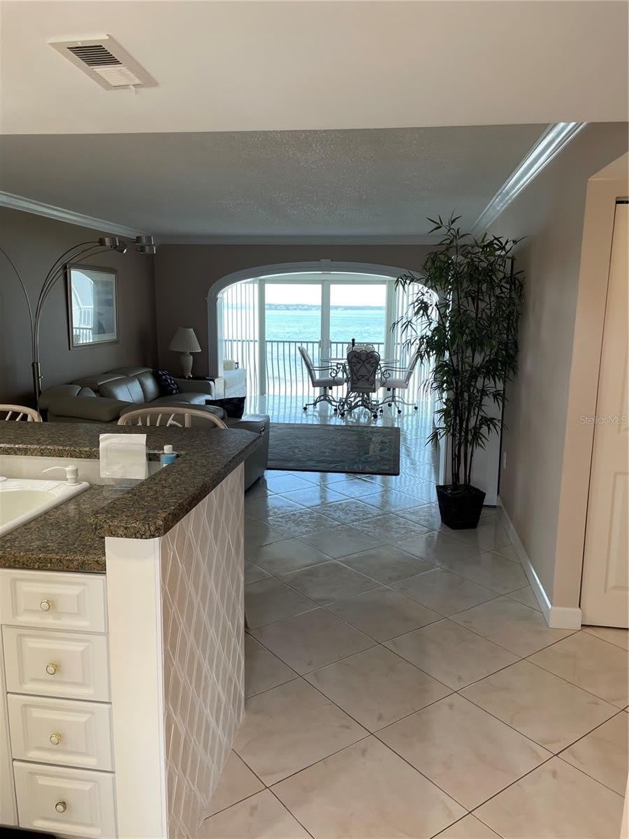 895 S Gulfview Boulevard – photo 4