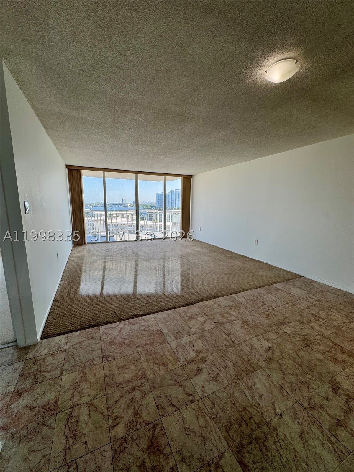 18011 Biscayne Blvd – photo 5
