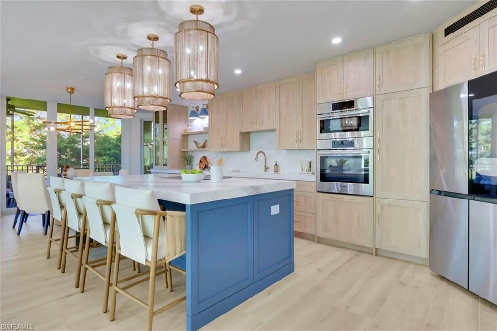 2728 Tiburon Blvd E – photo 2