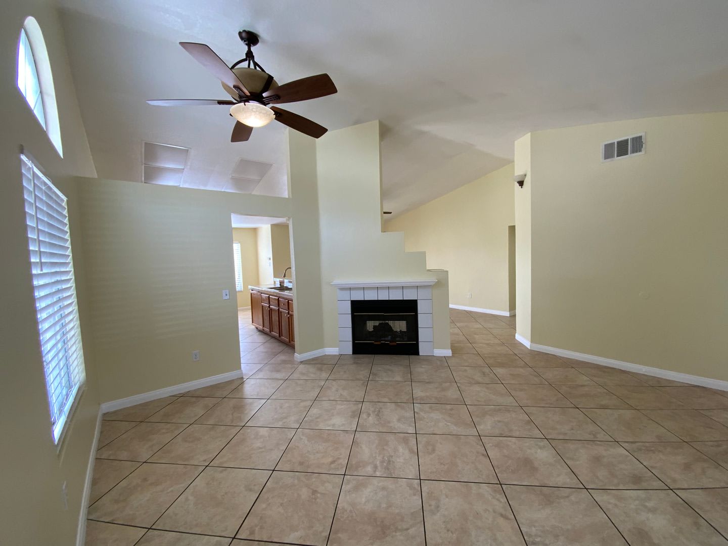 3BD/2BA Single Story Home – photo 2