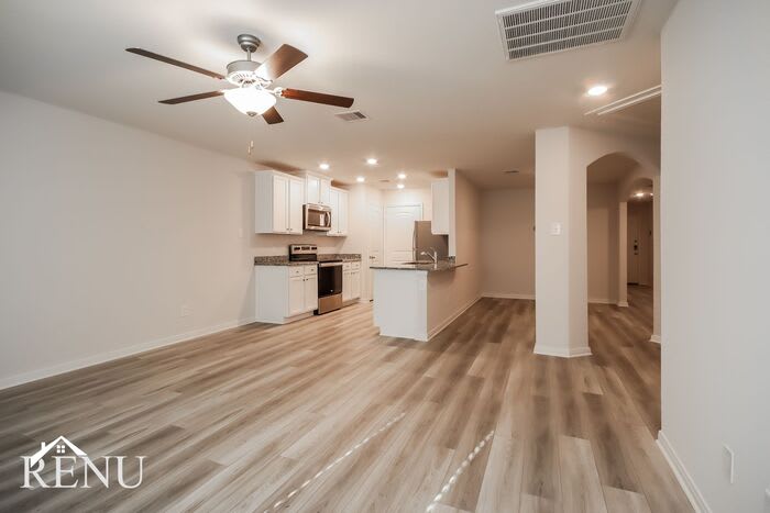 10446 Sweetwater Creek Drive – photo 5