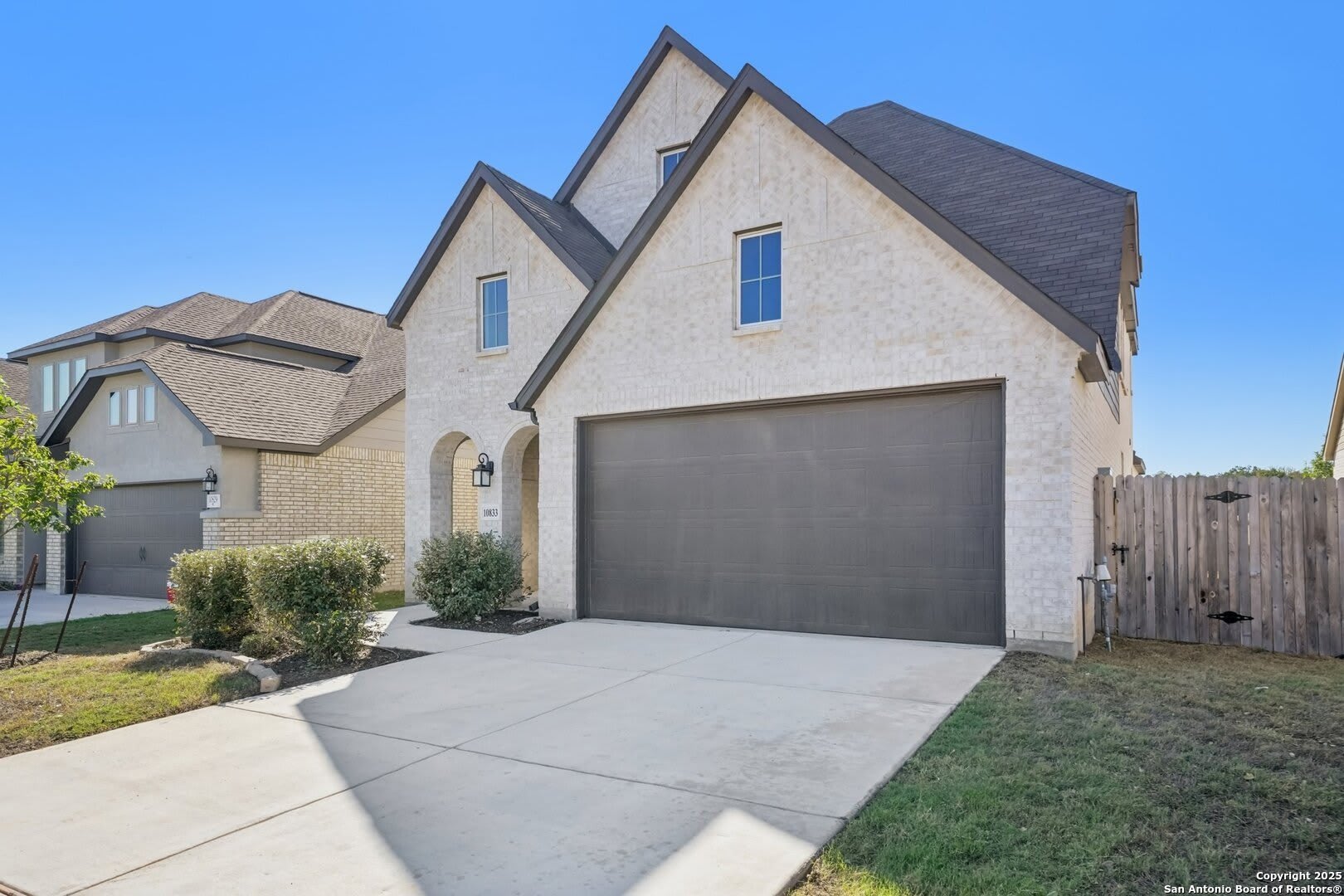 10833 Coppola – photo 2