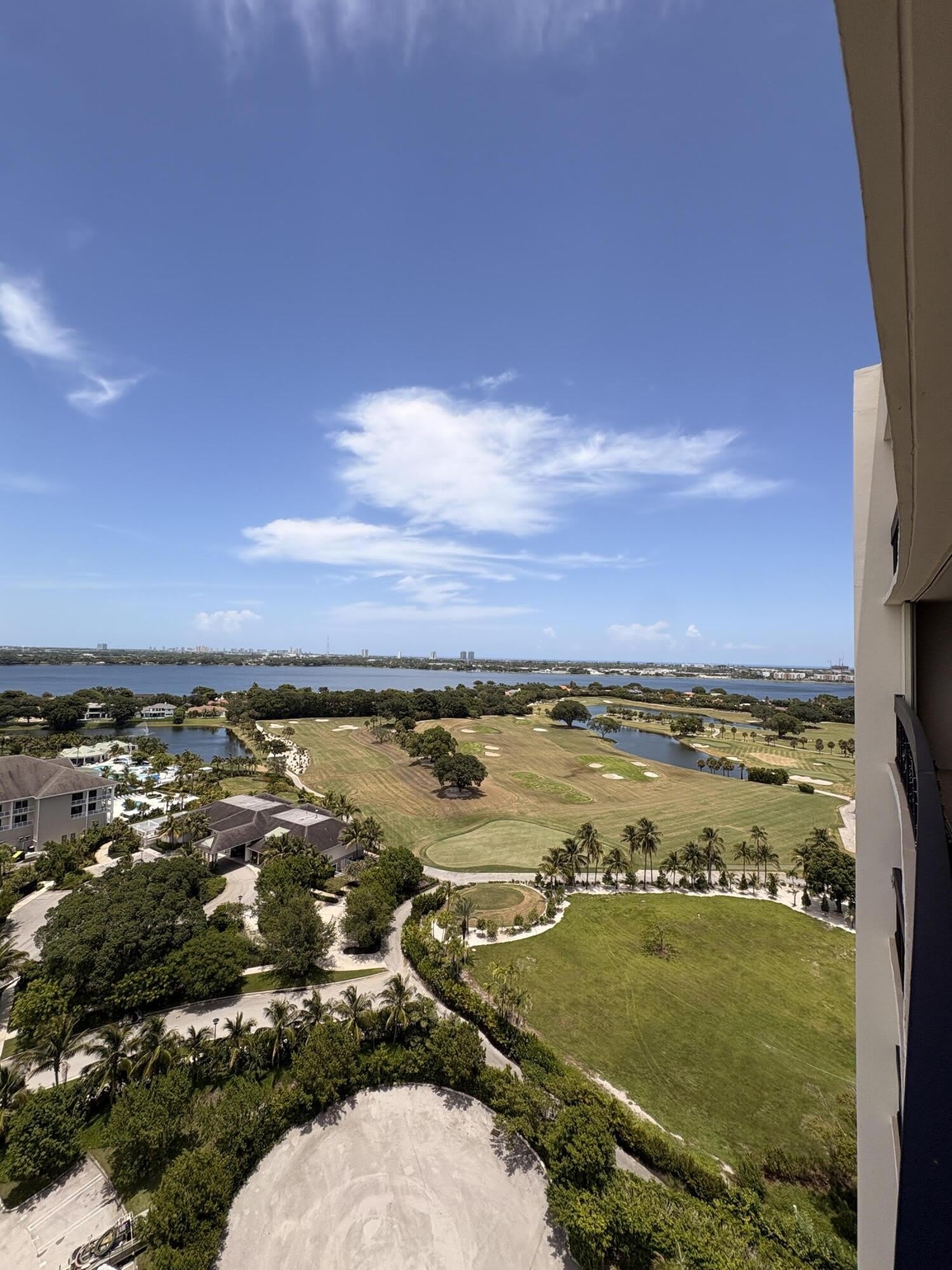 2400 Presidential Way – photo 2