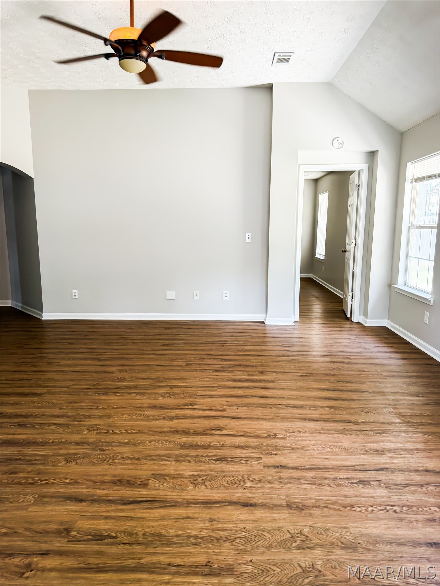 627 Linden Lane – photo 3
