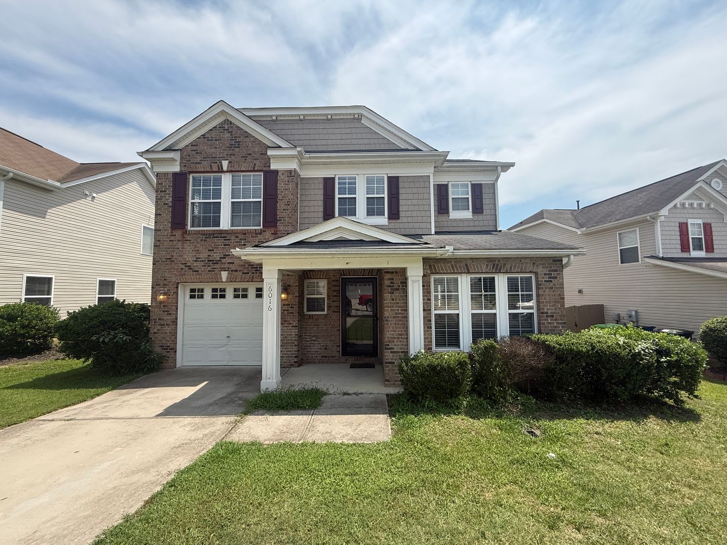 Spacious 3Bd 2 5Ba Raleigh Home With A Bonus Office Den Large Loft With Easy Access To Downtown Raleigh And White Oak Crossing – photo 1
