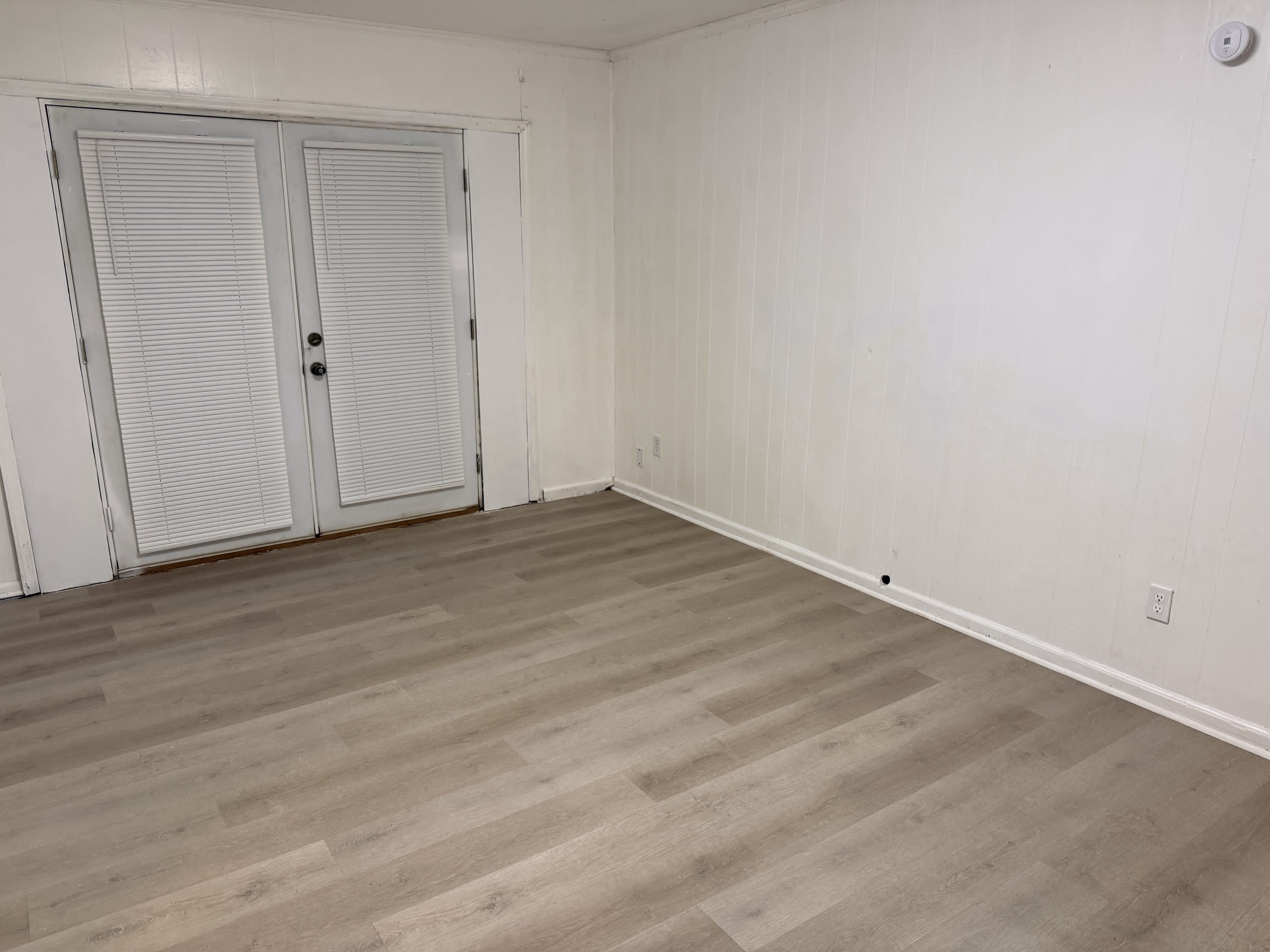 3633 Woodley Road – photo 4