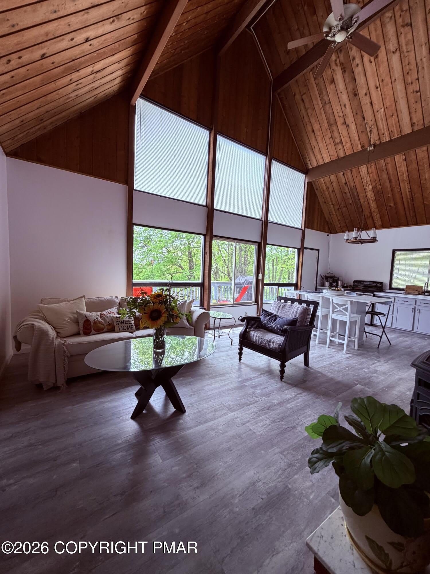 210 Stag Court – photo 3