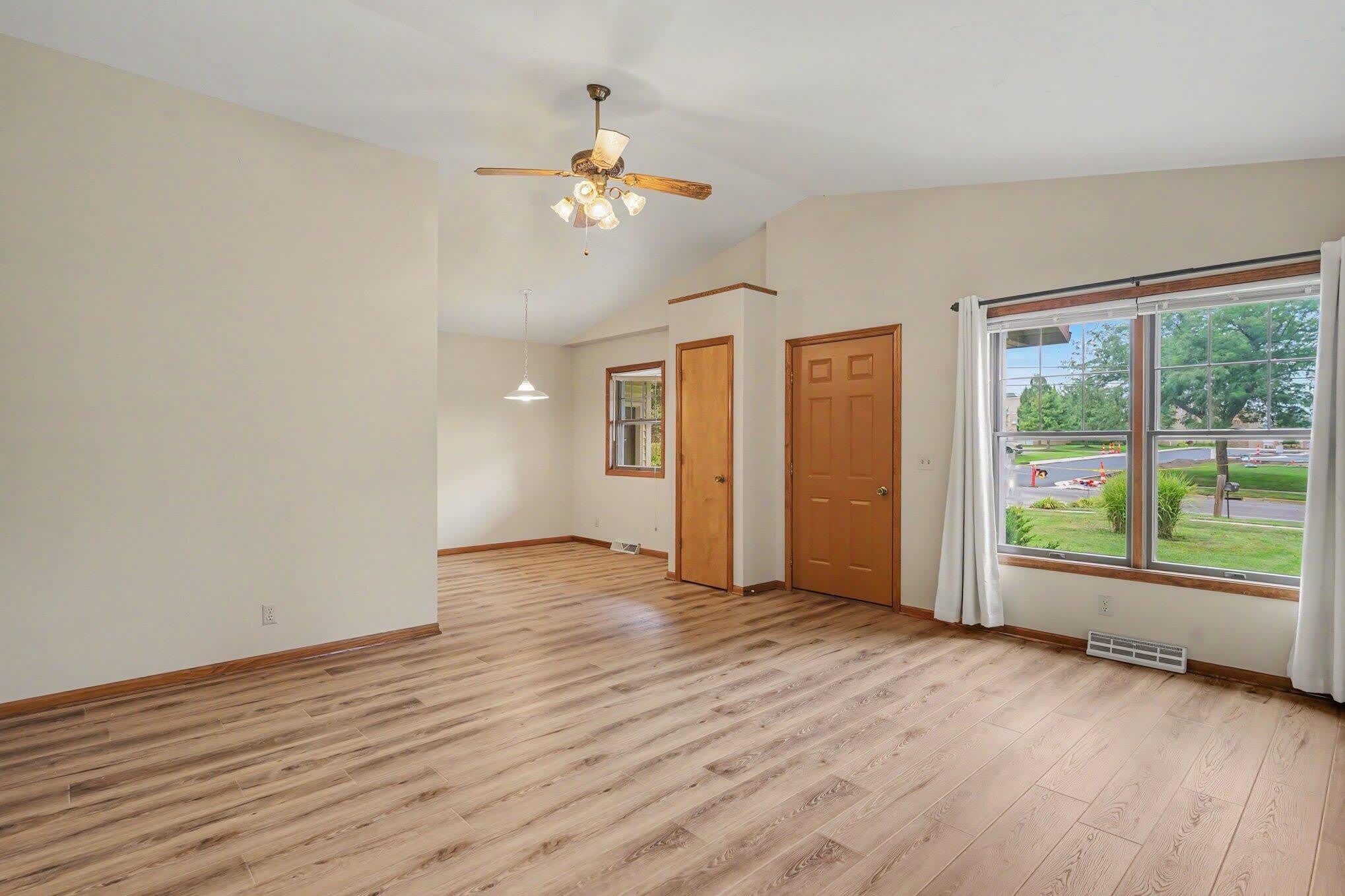 917 Ottawa Avenue – photo 5