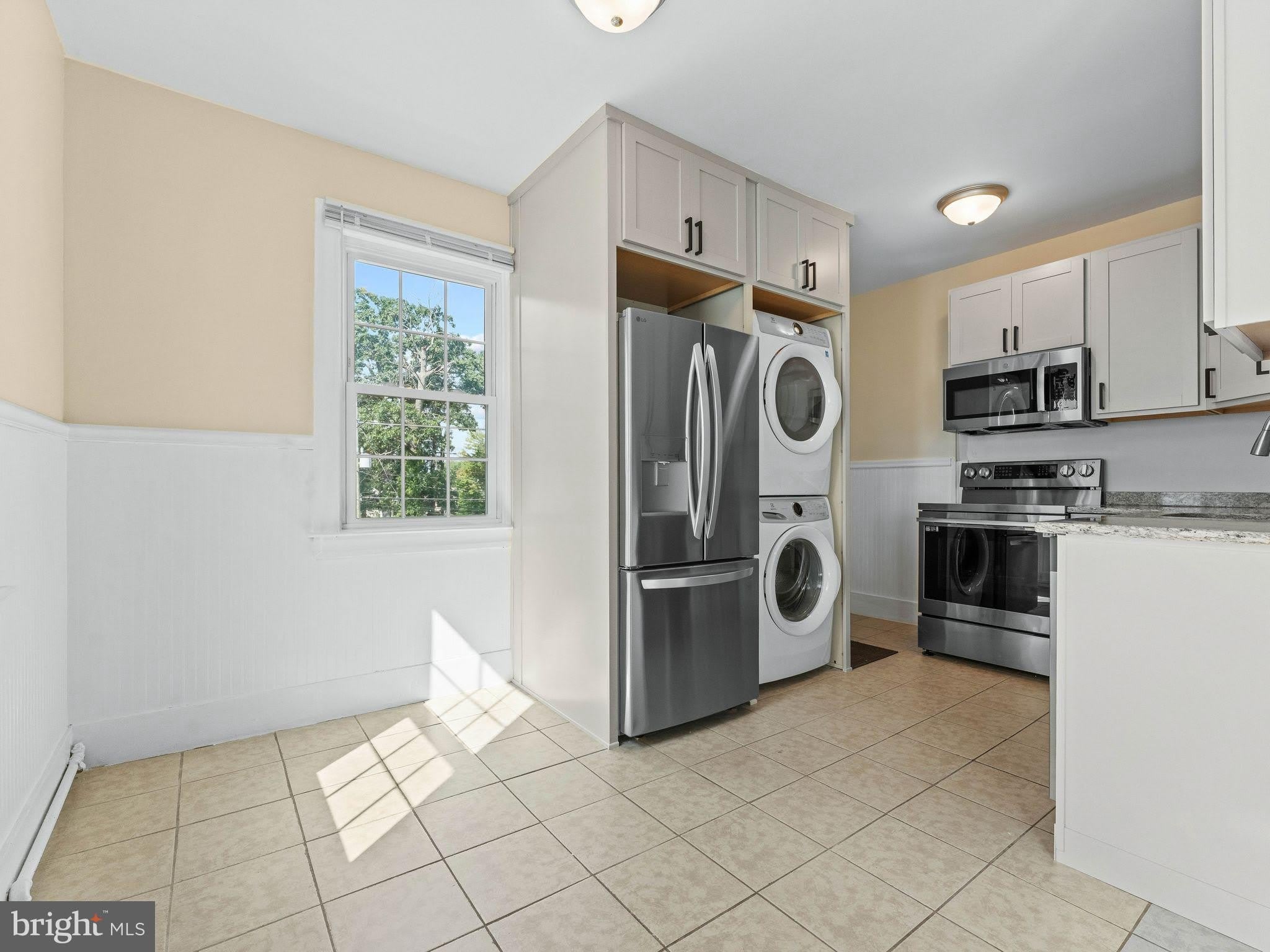 32 S BROADWAY – photo 3