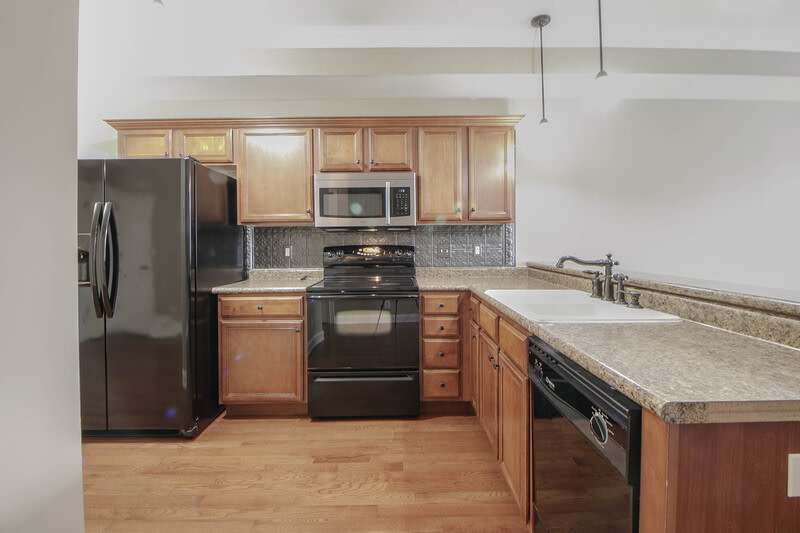 605 Anderson Drive – photo 4