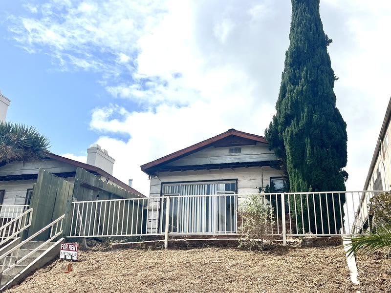 2160 Grand Avenue – photo 5