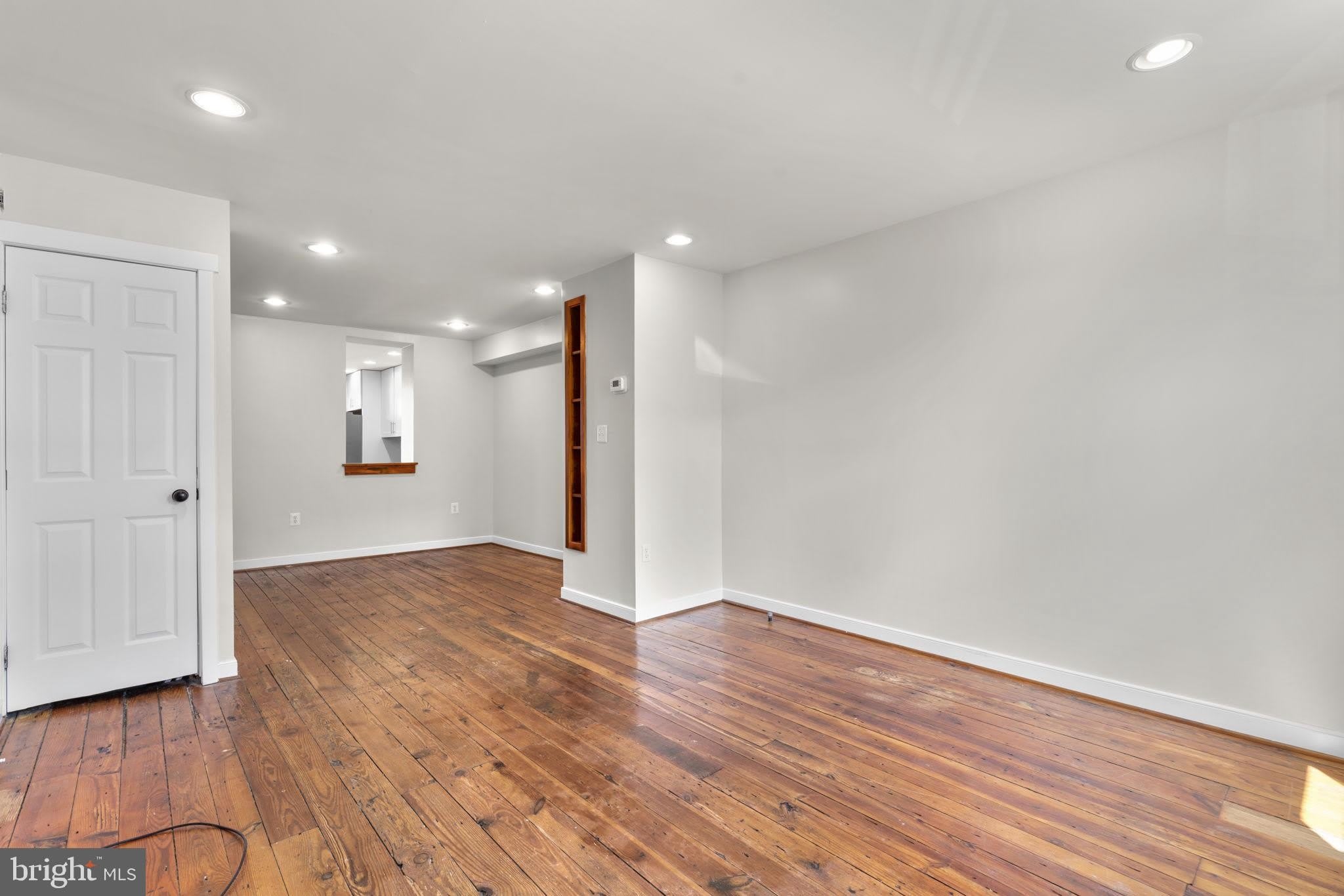 112 E RANDALL Street – photo 4