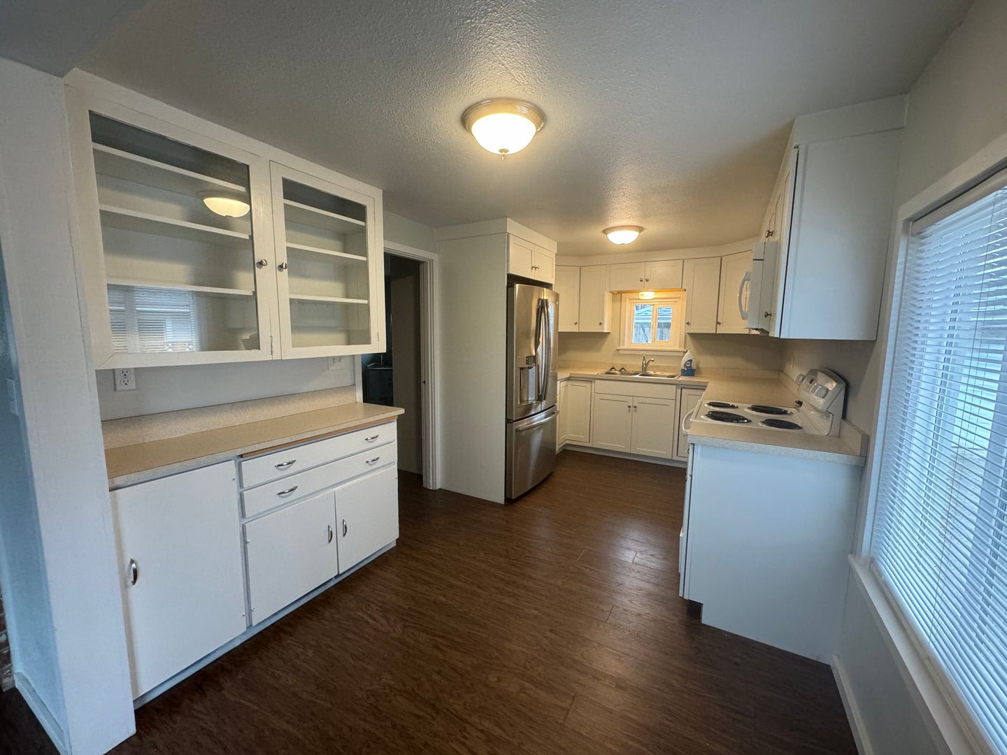 West Roseburg 2 Bedroom house with garage and shop – photo 5