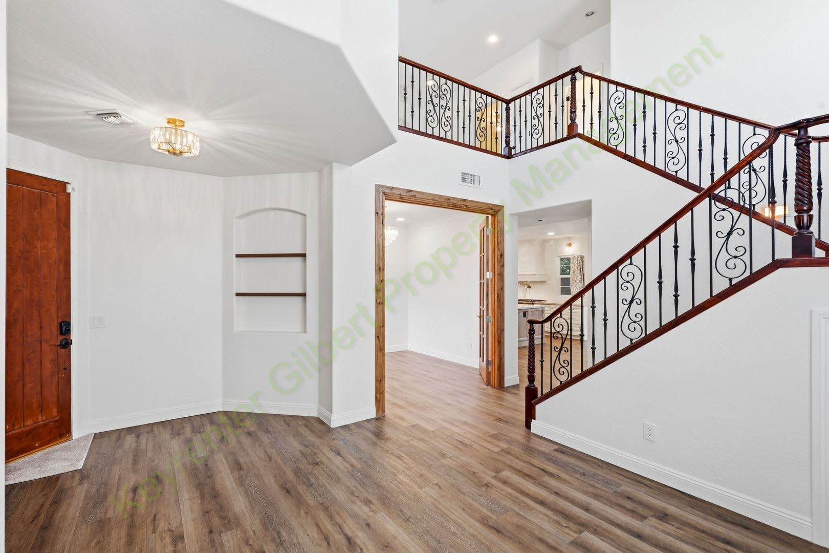 Executive Luxury Home – photo 5