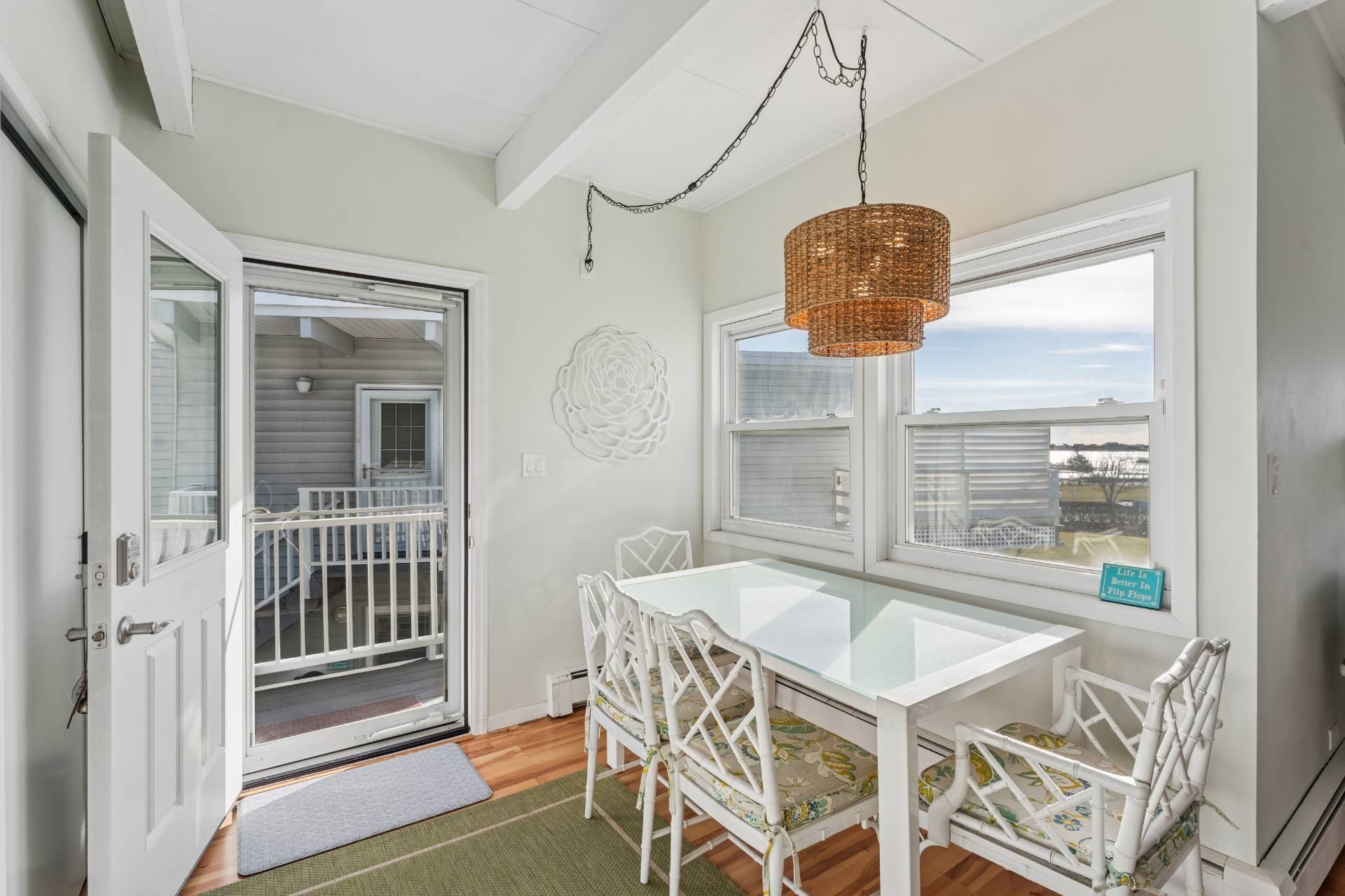 35 Library Ave – photo 3