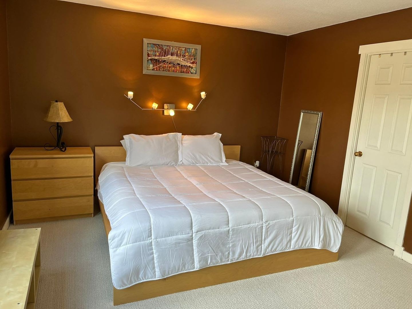 2 Bedroom Condo in Hartford – photo 4