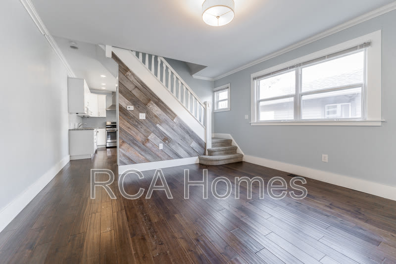 1037 East Tabor Street – photo 3