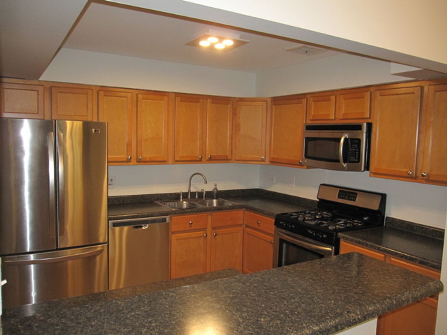 Spacious 2 Bedroom – photo 5