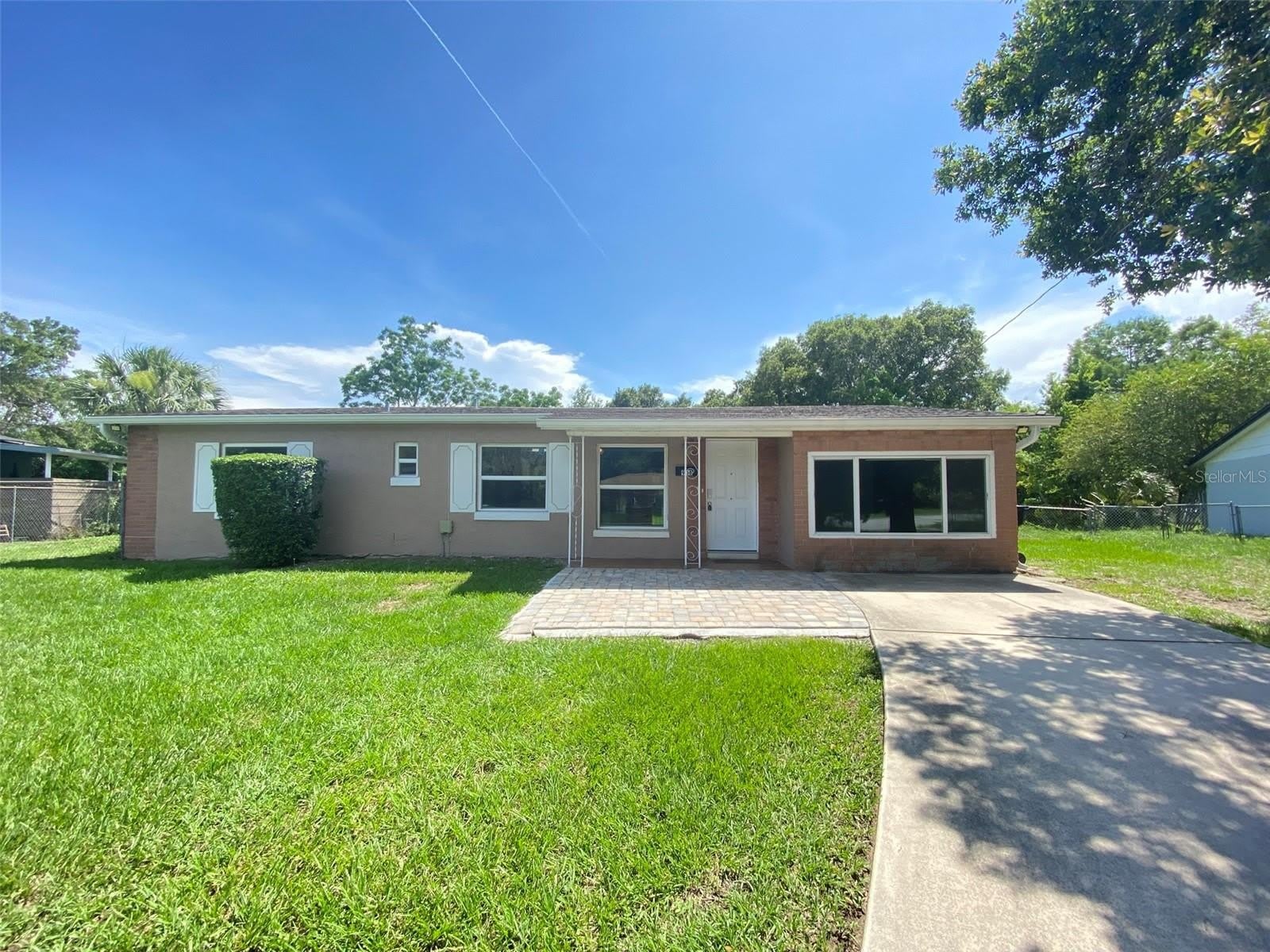 908 TEATRO Court – photo 1