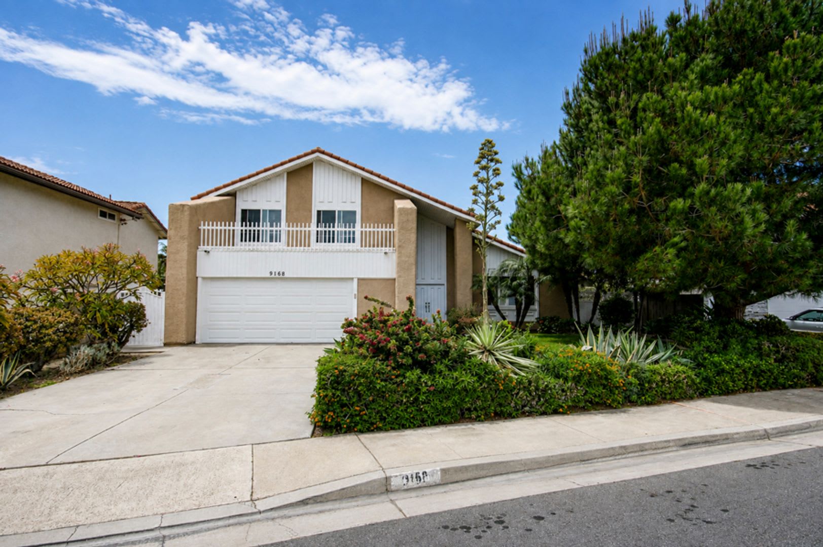 Large and Updated Fountain Valley Home – photo 1